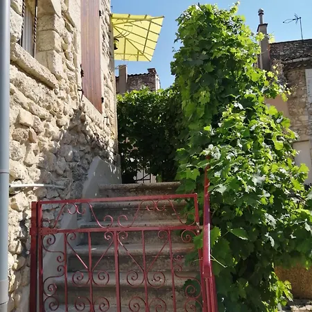 Maison De Village Sur Holiday home