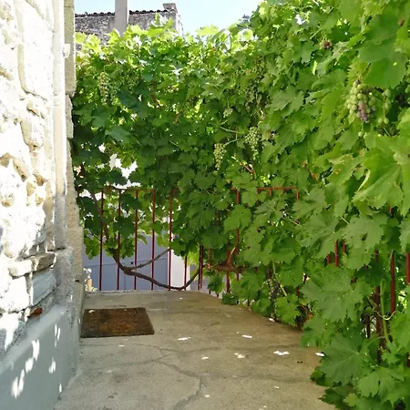 Maison De Village Sur Holiday home Donzere