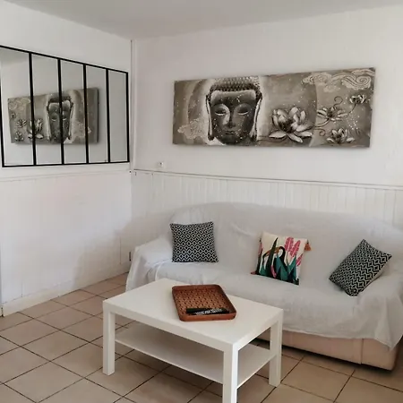 Maison De Village Sur Holiday home